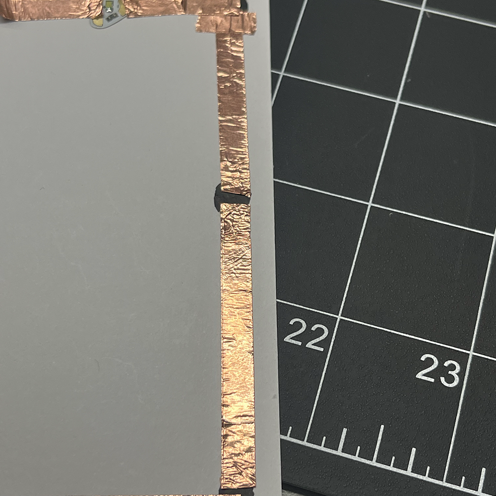 Making test of low voltage electricity by having graphite close in detail #2.